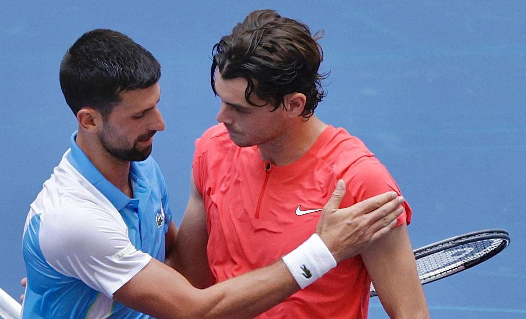 NG娱乐- ufc凯恩vs锤子