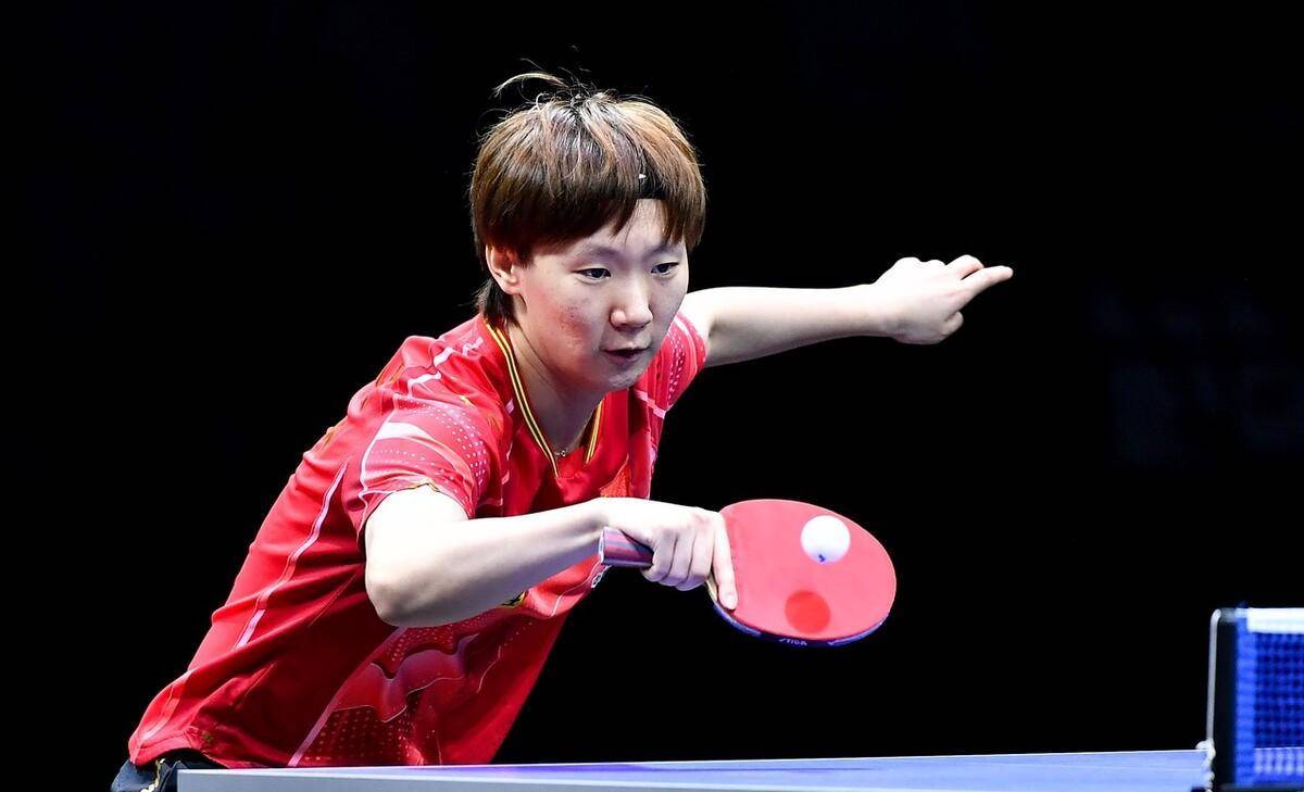 NG娱乐-莱万多夫斯基在FPX比赛中出色防守,惊险取胜引发热议!的简单介绍