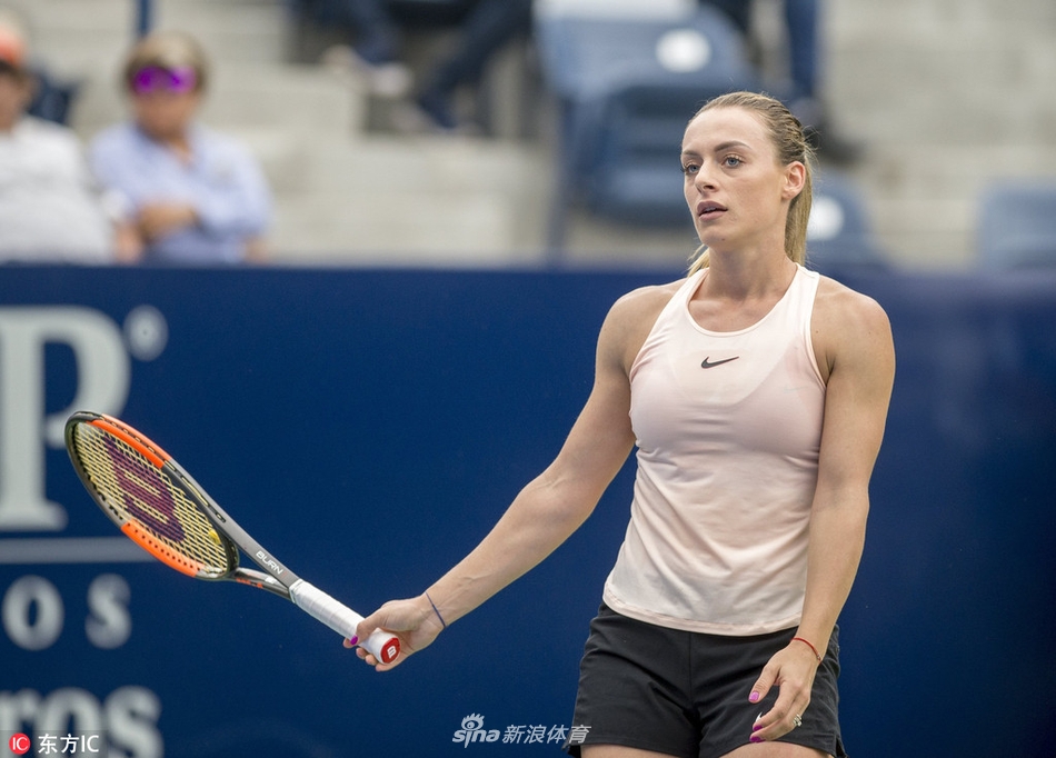 南宫28-穆古鲁扎关键节点战术调整，雄鹿带队取胜！的简单介绍